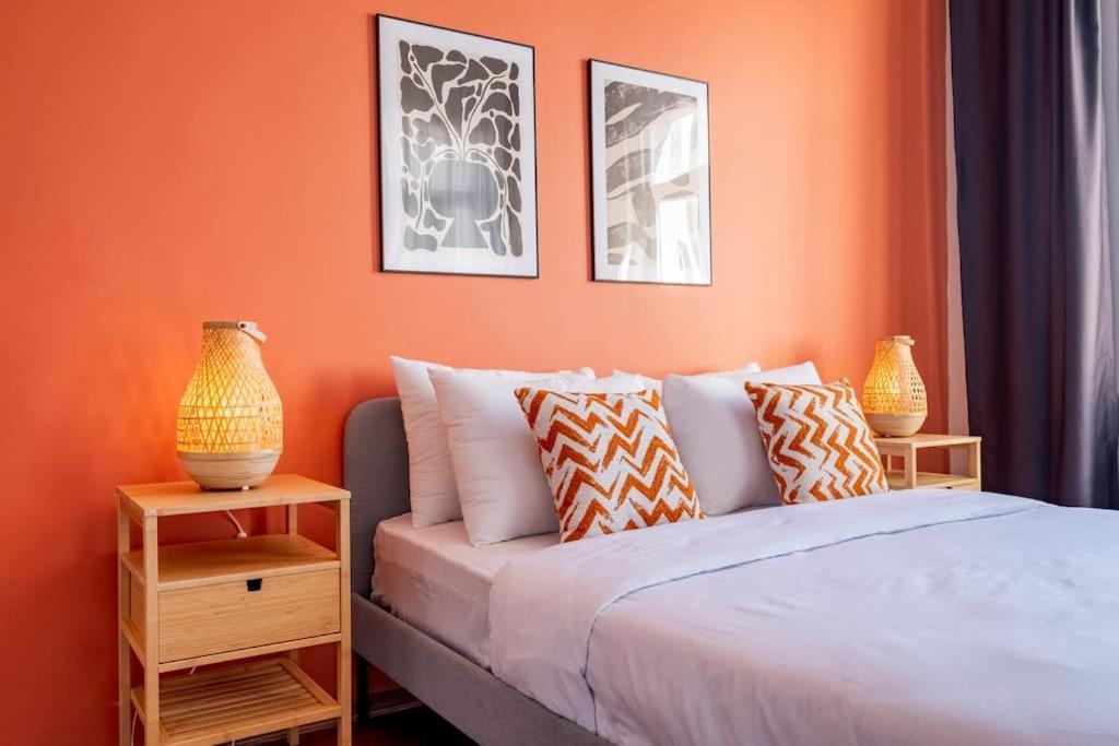 High-ceiling Three-bedroom * Istanbul