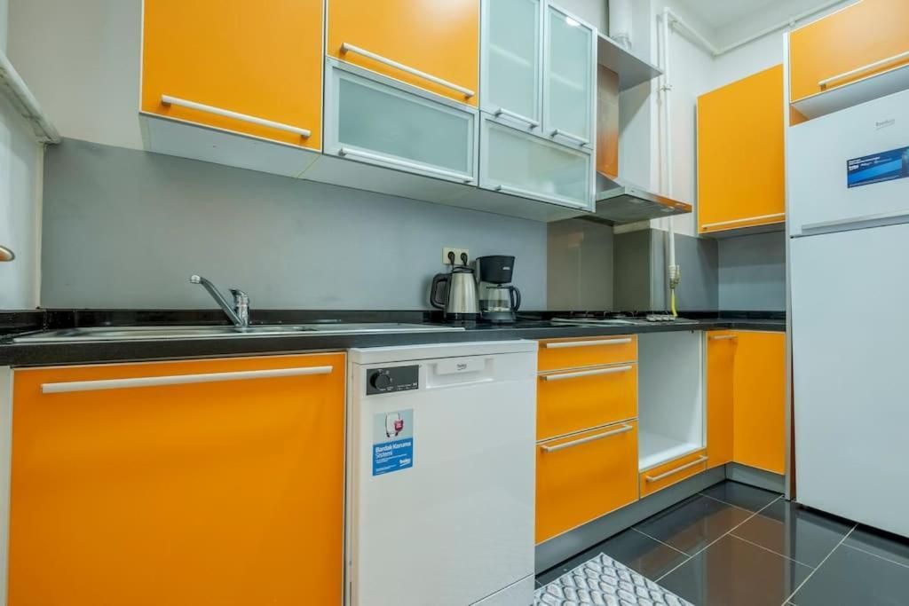 High-ceiling Three-bedroom Appartamento